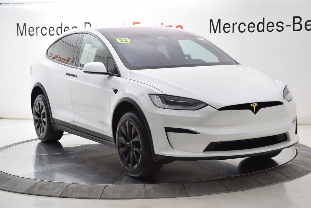 Used 2022 Tesla Model X image 8