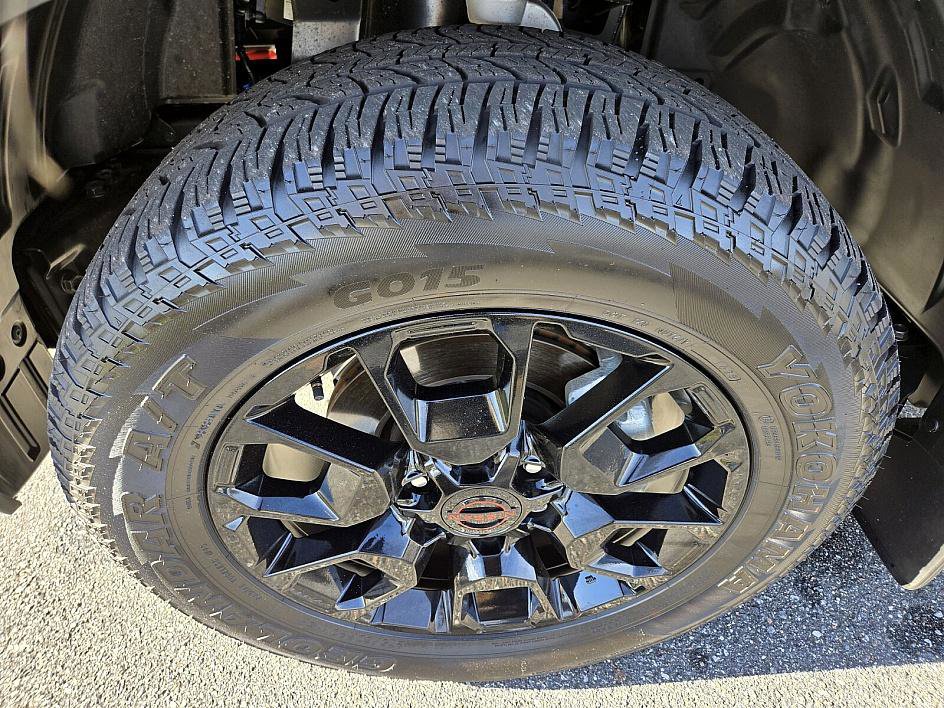 New 2026 Nissan Armada PRO-4X w/ Captain's Chari Seat Package image 13