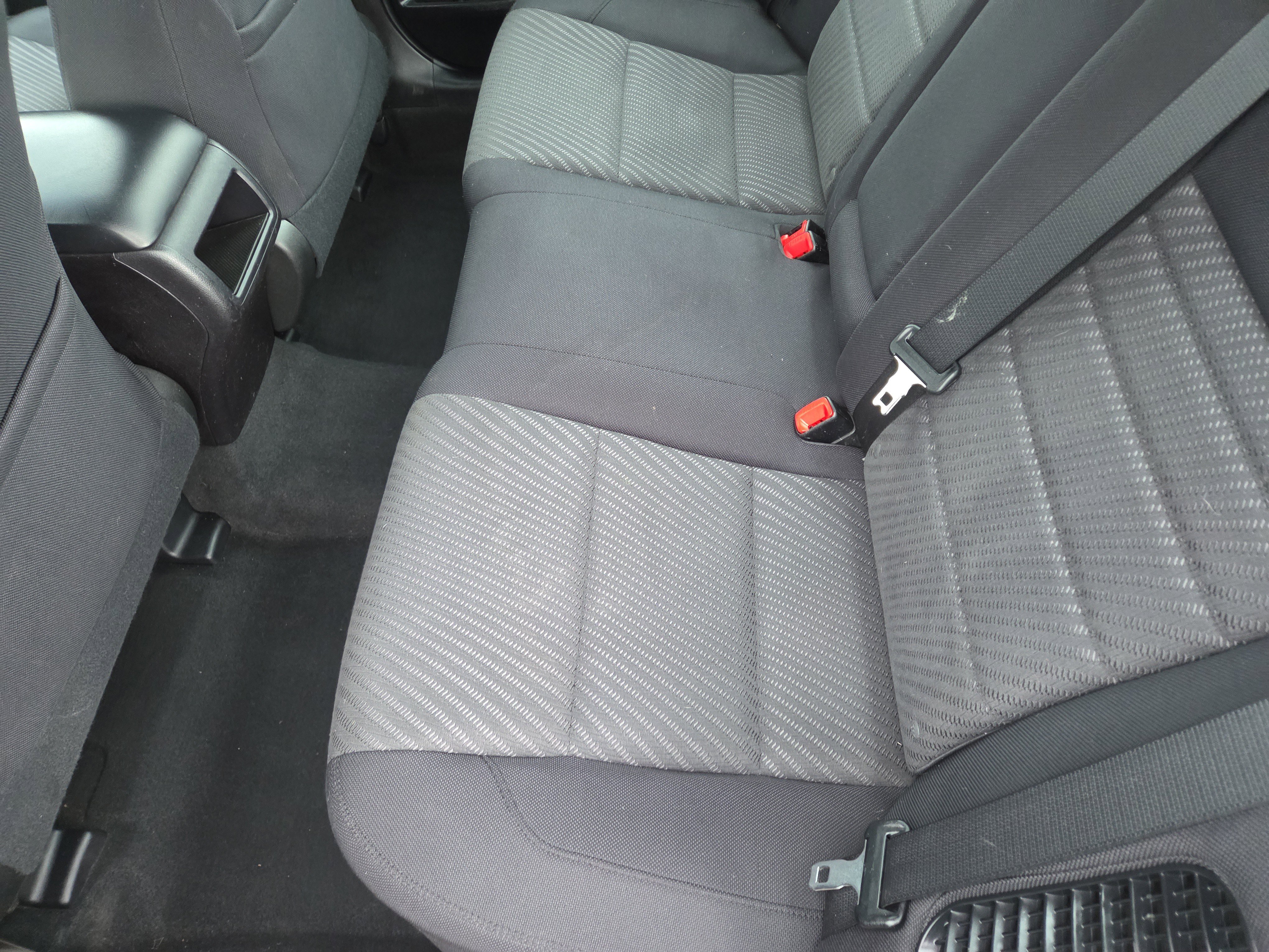 Used 2015 Toyota Camry LE image 22