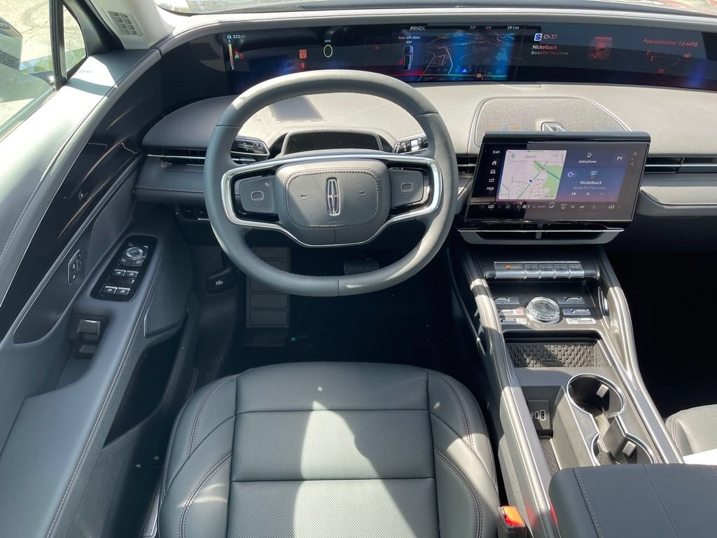 New 2026 Lincoln Nautilus Premier AWD/4WD image 6