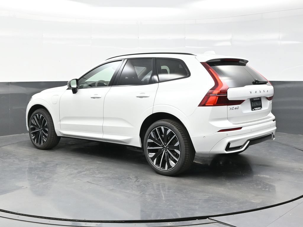 New 2026 Volvo XC60 T8 Ultra w/ Protection Package Premier AWD/4WD image 4
