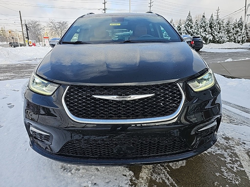 Certified 2022 Chrysler Pacifica Pinnacle image 7