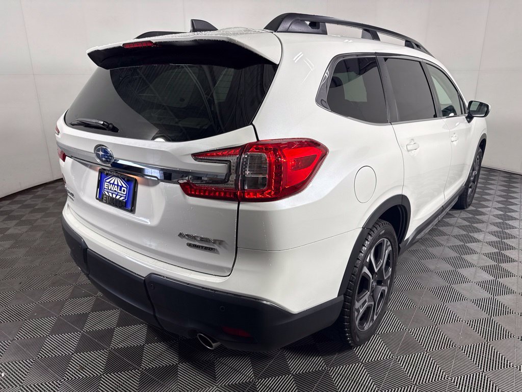Used 2023 Subaru Ascent Limited AWD/4WD image 10