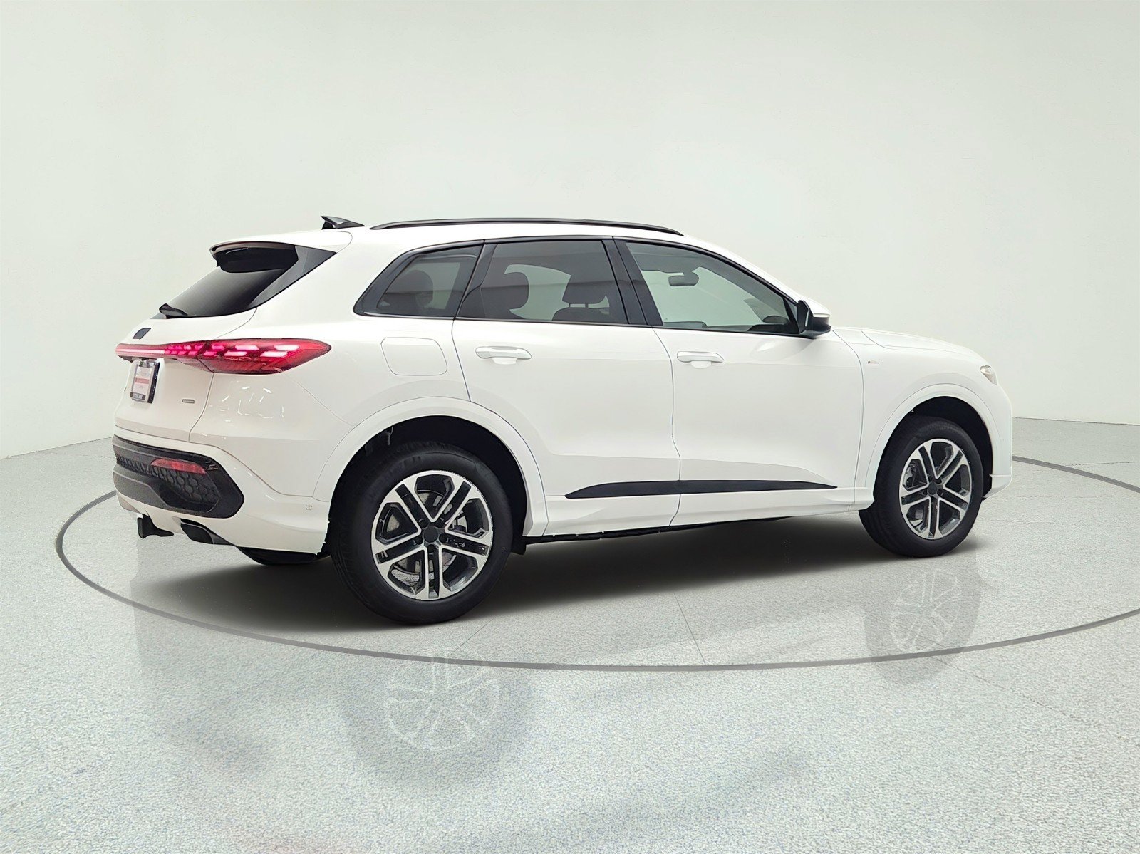 New 2026 Audi Q5 2.0T AWD/4WD image 5