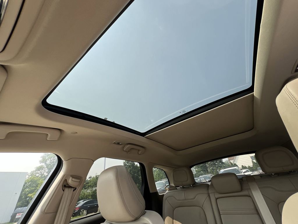 Used 2022 Lincoln Corsair Reserve w/ Elements Package image 22