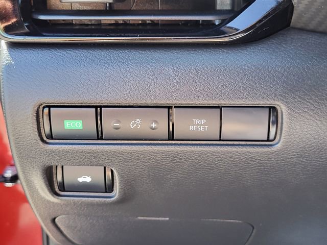 Certified 2025 Nissan Sentra SV FWD image 9