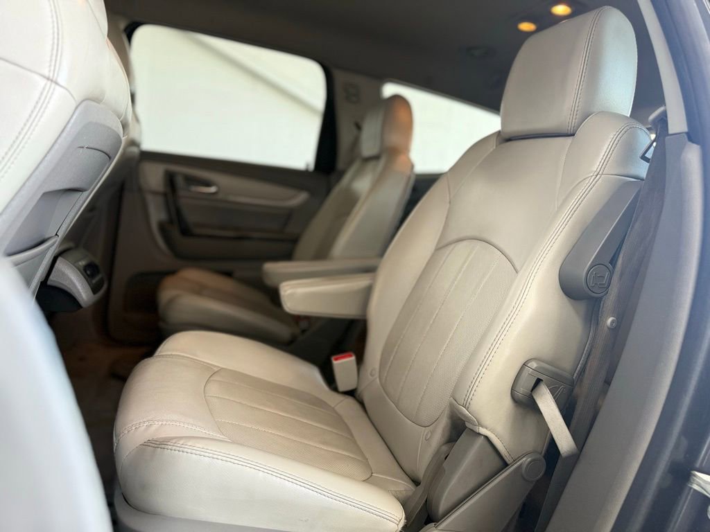 Used 2015 Chevrolet Traverse LTZ FWD image 19