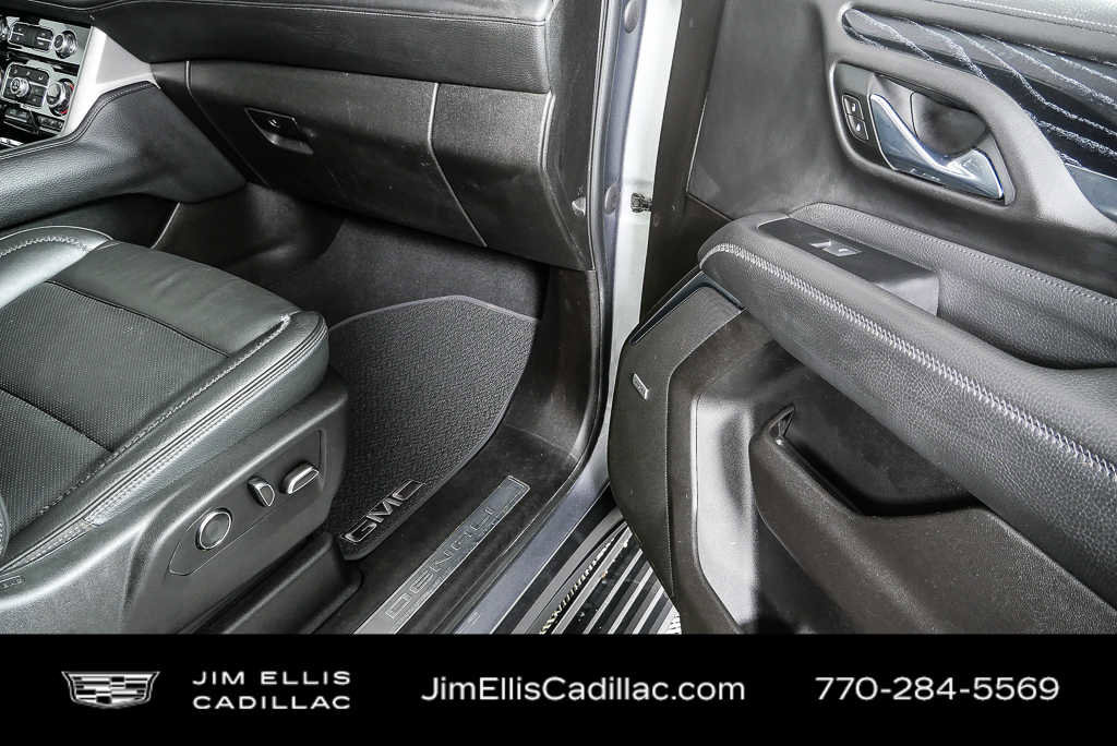 Used 2021 GMC Yukon Denali w/ Denali Ultimate Package image 28
