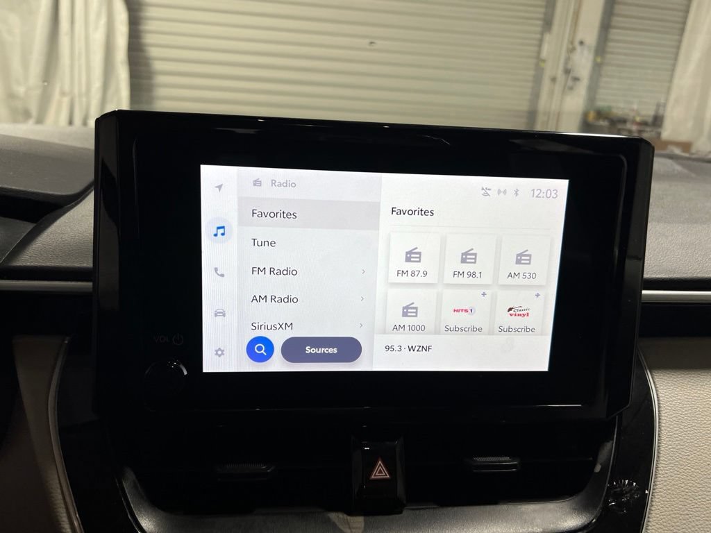 Used 2024 Toyota Corolla LE FWD image 28