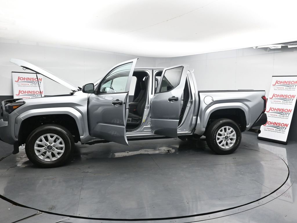 Used 2025 Toyota Tacoma SR image 44
