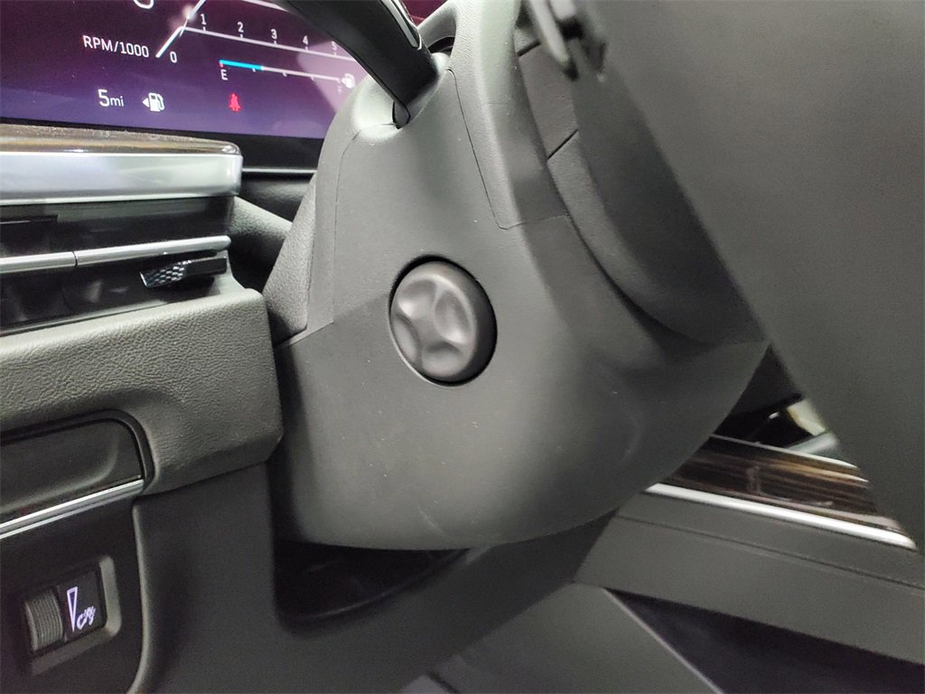 New 2025 Cadillac Escalade Premium Luxury w/ LPO, Radiant Package image 12