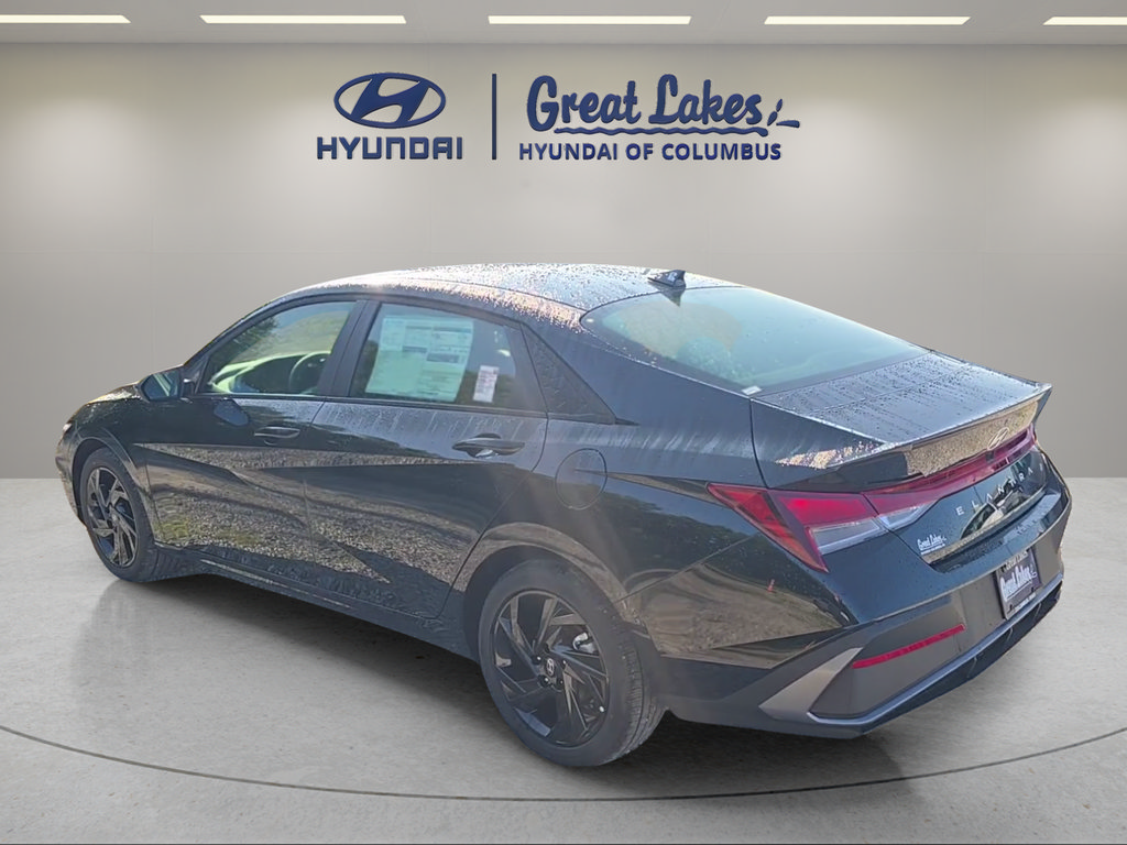 New 2026 Hyundai Elantra SEL Sport FWD image 3