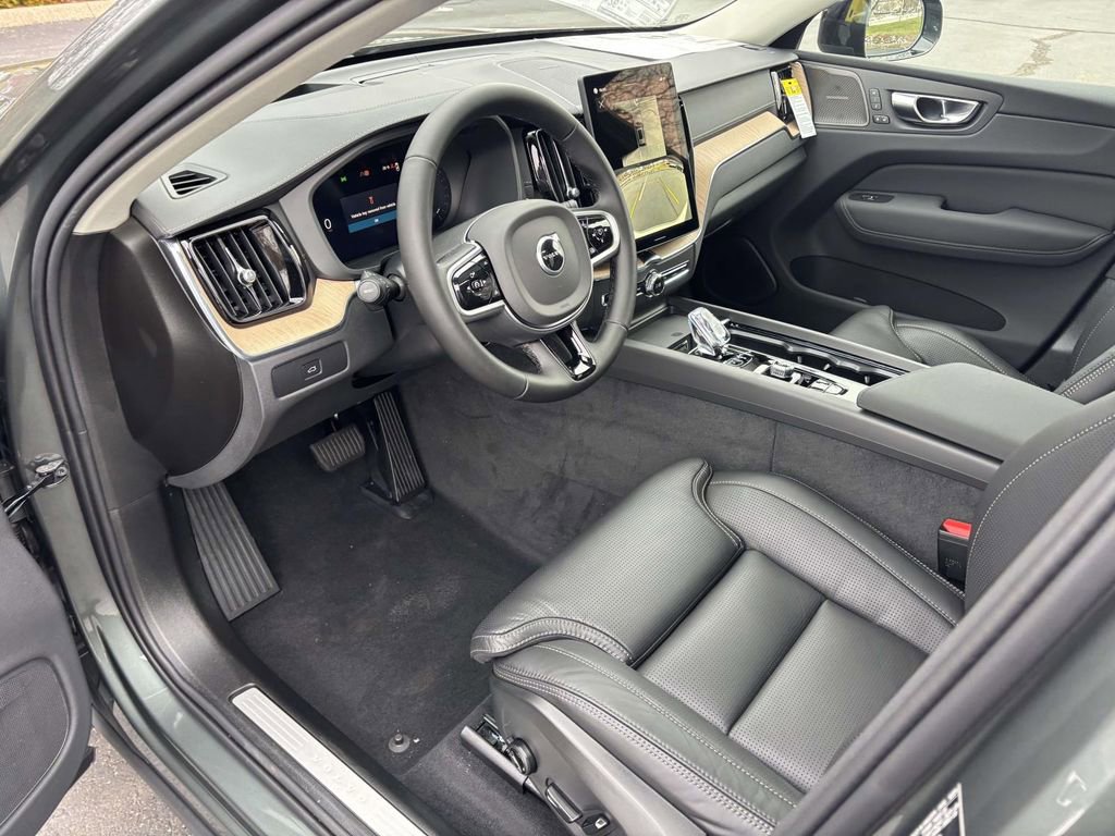 New 2026 Volvo XC60 B5 Ultra w/ Protection Package Premier image 23