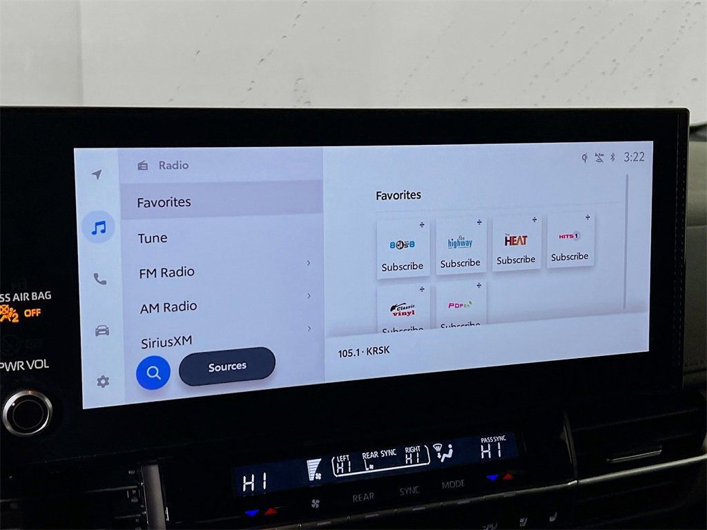 Certified 2025 Toyota Sienna Platinum image 14