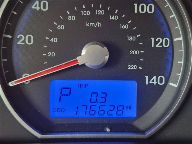 Used 2011 Hyundai Santa Fe SE AWD/4WD image 11