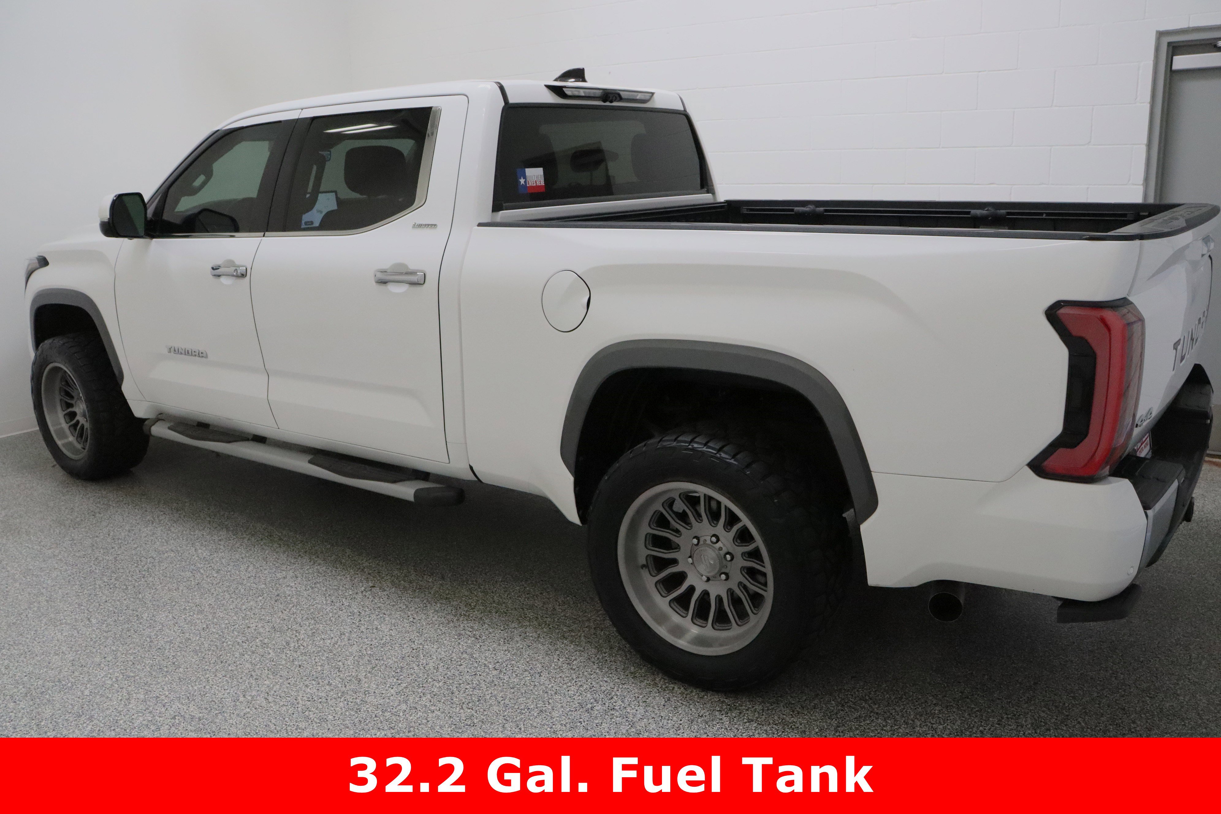 Used 2023 Toyota Tundra Limited image 9