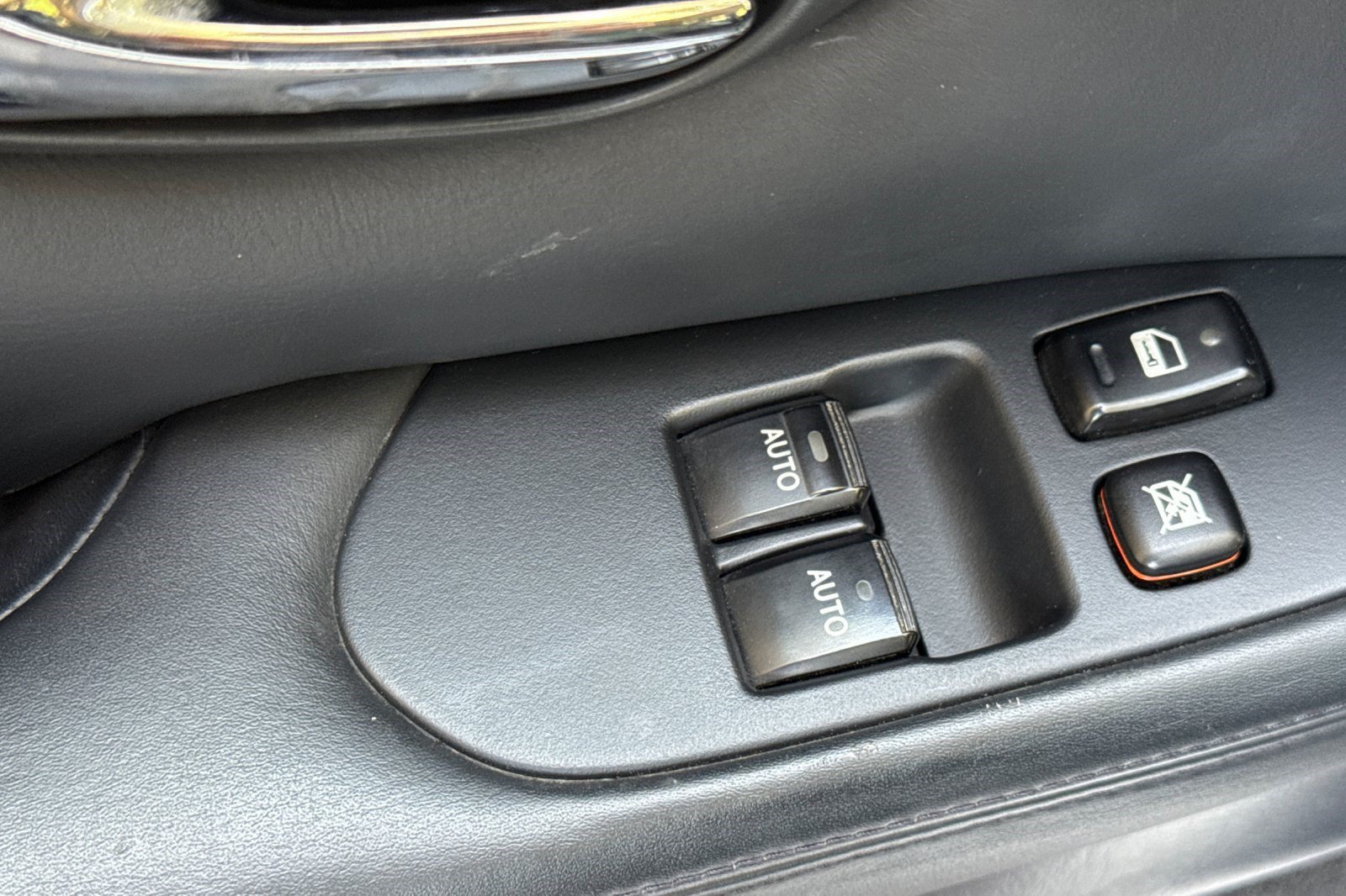Used 2003 Lexus SC 430 Convertible RWD image 12