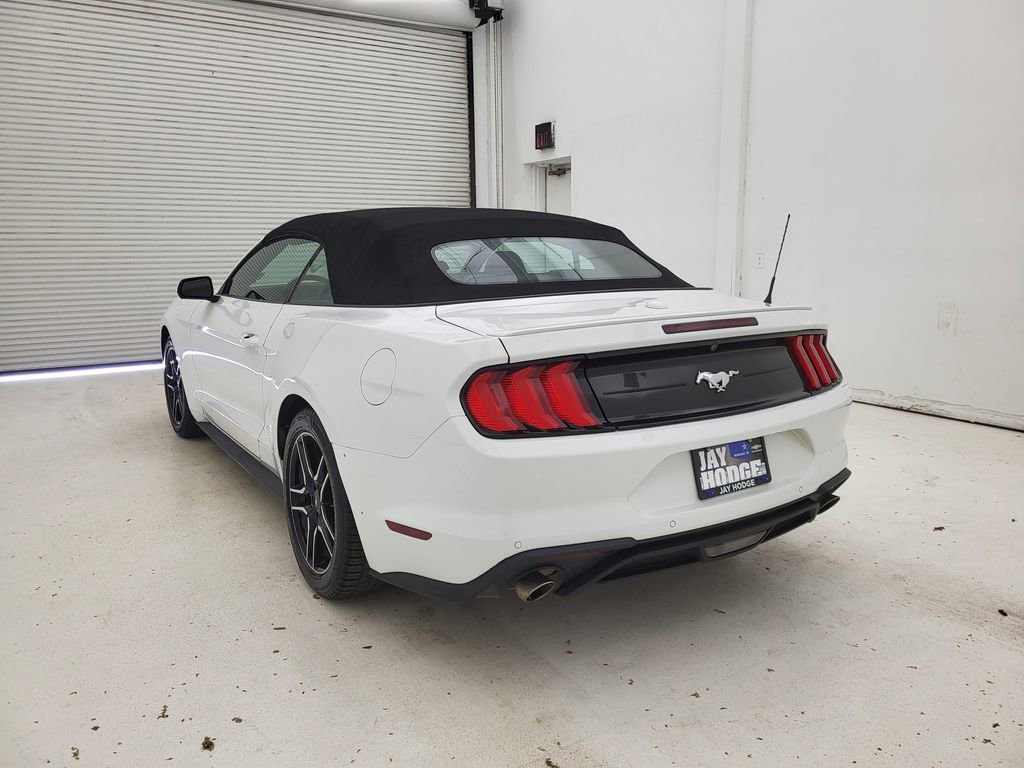 Used 2022 Ford Mustang Premium RWD image 17