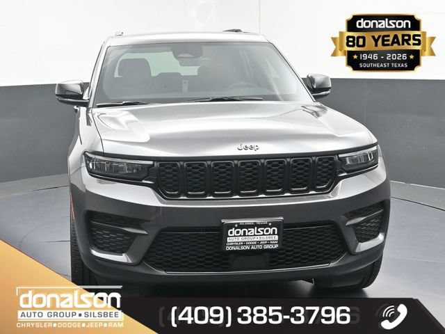 New 2025 Jeep Grand Cherokee Laredo RWD image 3