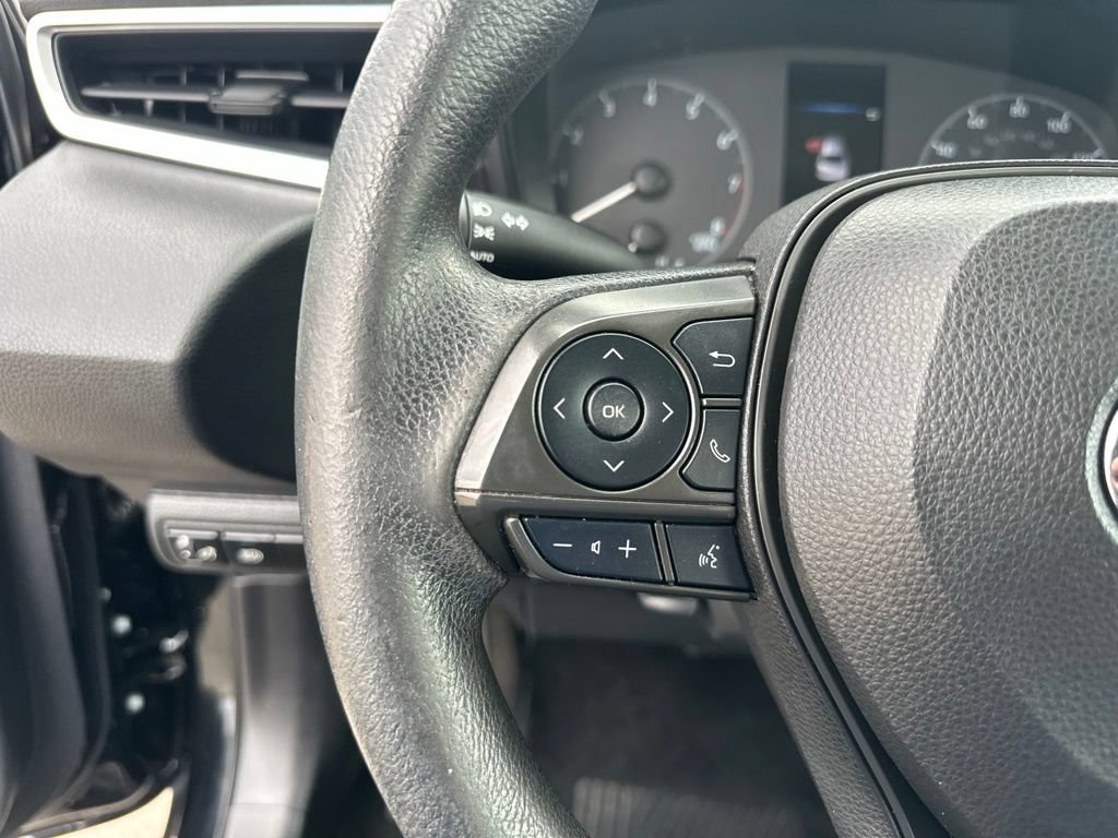 Used 2023 Toyota Corolla LE FWD image 11
