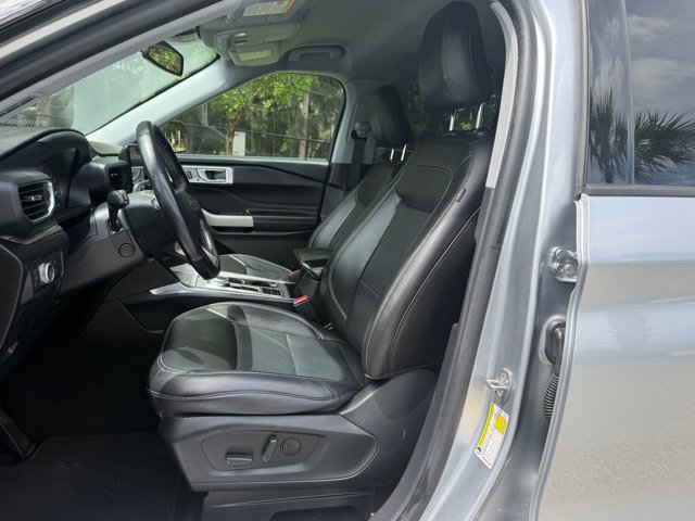 Certified 2022 Ford Explorer Limited w/ Equipment Group 301A RWD image 15
