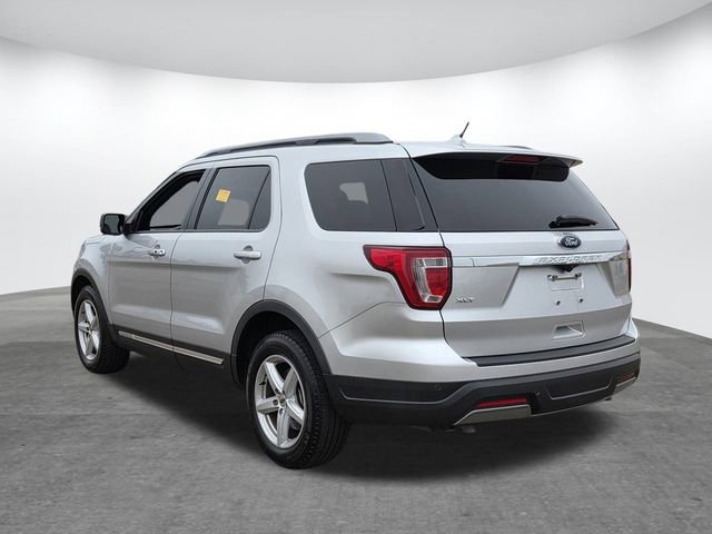 Used 2019 Ford Explorer XLT w/ Equipment Group 201A image 6