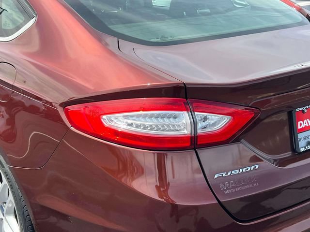 Used 2015 Ford Fusion SE FWD image 9