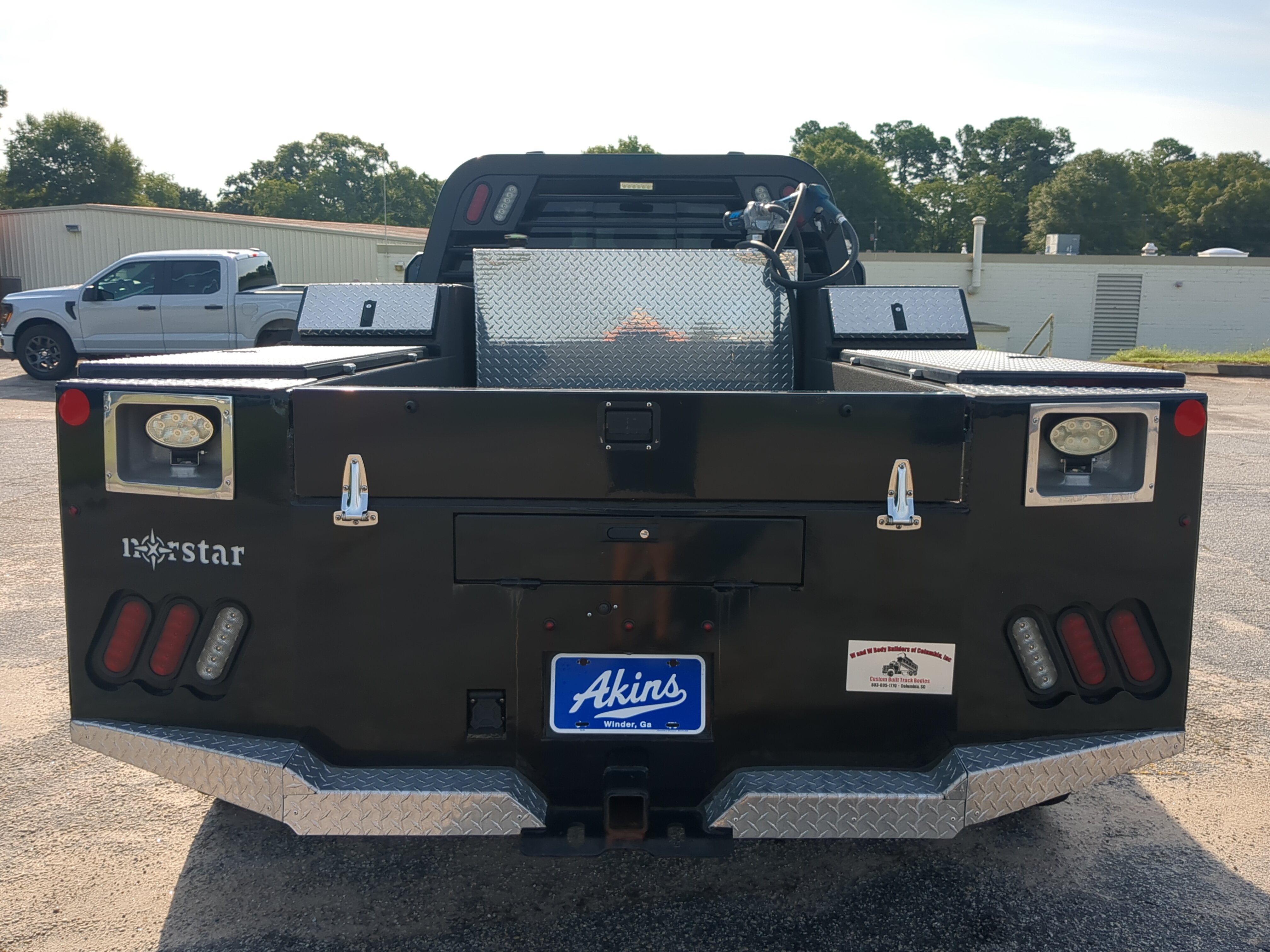 Used 2023 Ford F450 Lariat AWD/4WD image 11