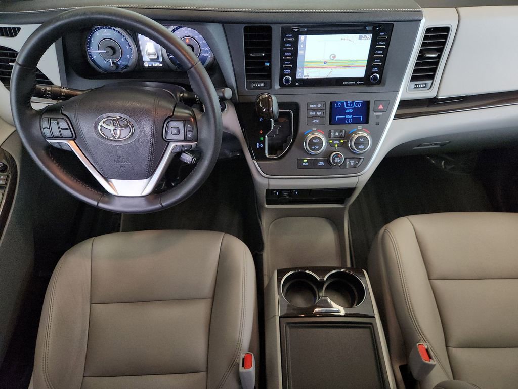 Used 2020 Toyota Sienna XLE Premium w/ Carpet Mat Package AWD/4WD image 27