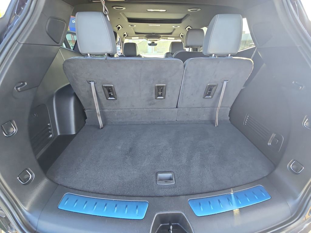 Used 2024 Buick Enclave Essence w/ Experience Buick Package AWD/4WD image 29