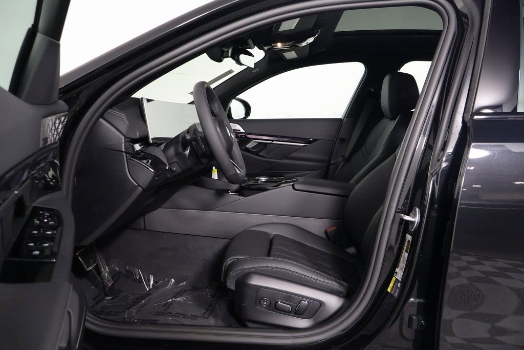 New 2026 BMW i5 eDrive40 w/ M Sport Package image 5