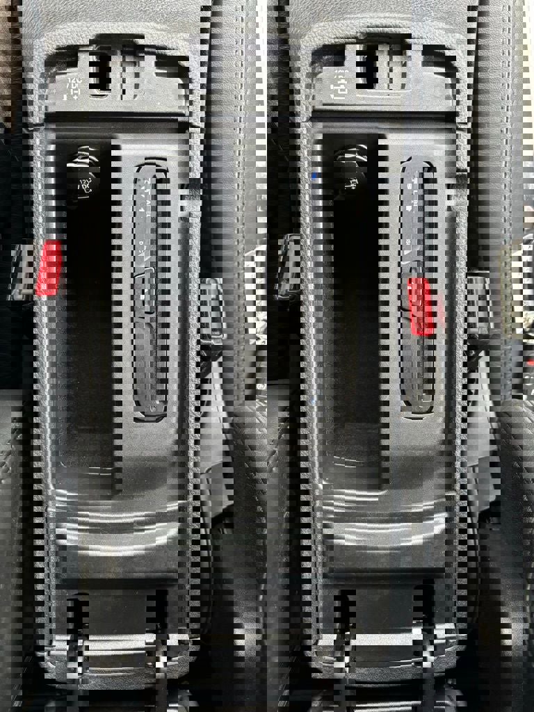 Used 2016 Dodge Durango Limited w/ Nav & Power Liftgate Group image 22