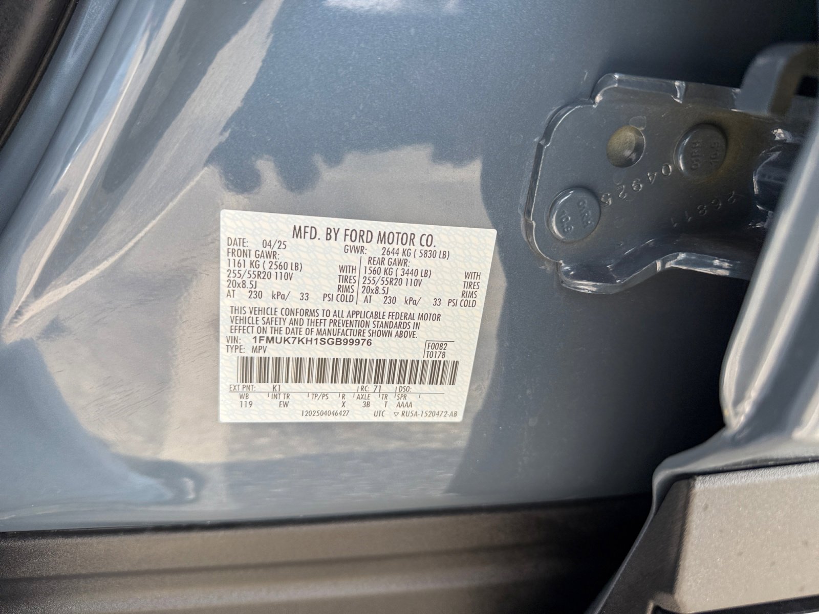 Used 2025 Ford Explorer ST-Line w/ Premium Package RWD image 23