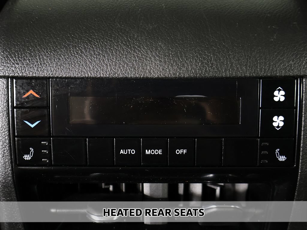 Used 2023 Jeep Grand Cherokee L Overland AWD/4WD image 10