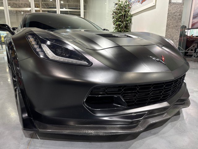 Used 2017 Chevrolet Corvette Grand Sport w/ Carbon Flash Badge Package RWD image 26
