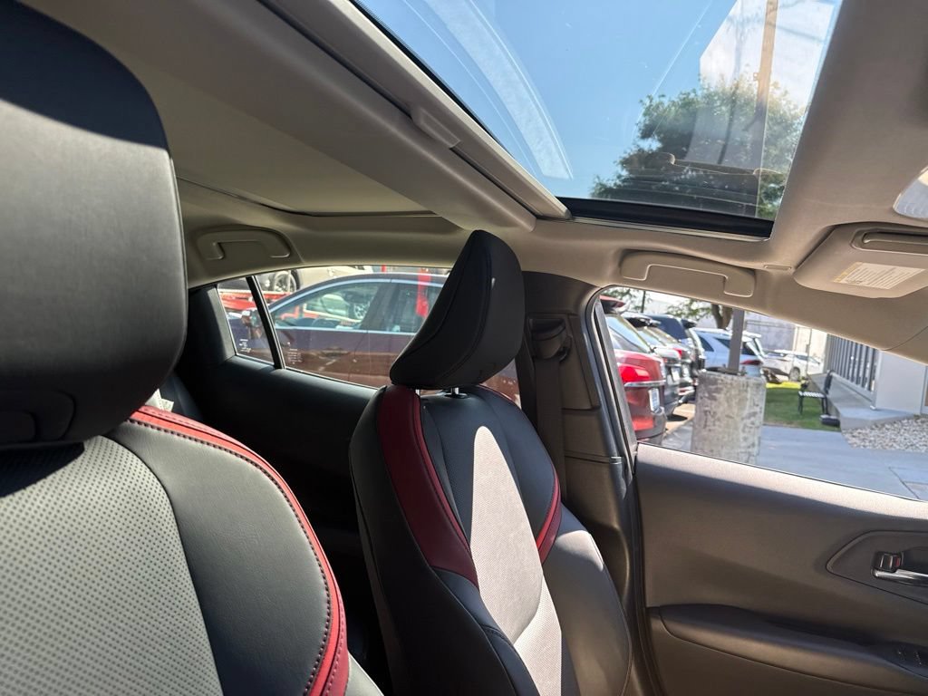 Used 2023 Toyota Prius Prime Premium w/ Advanced Technology Package FWD image 11