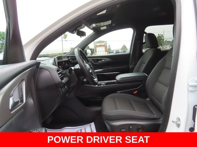Used 2025 Chevrolet Traverse LT AWD/4WD image 20