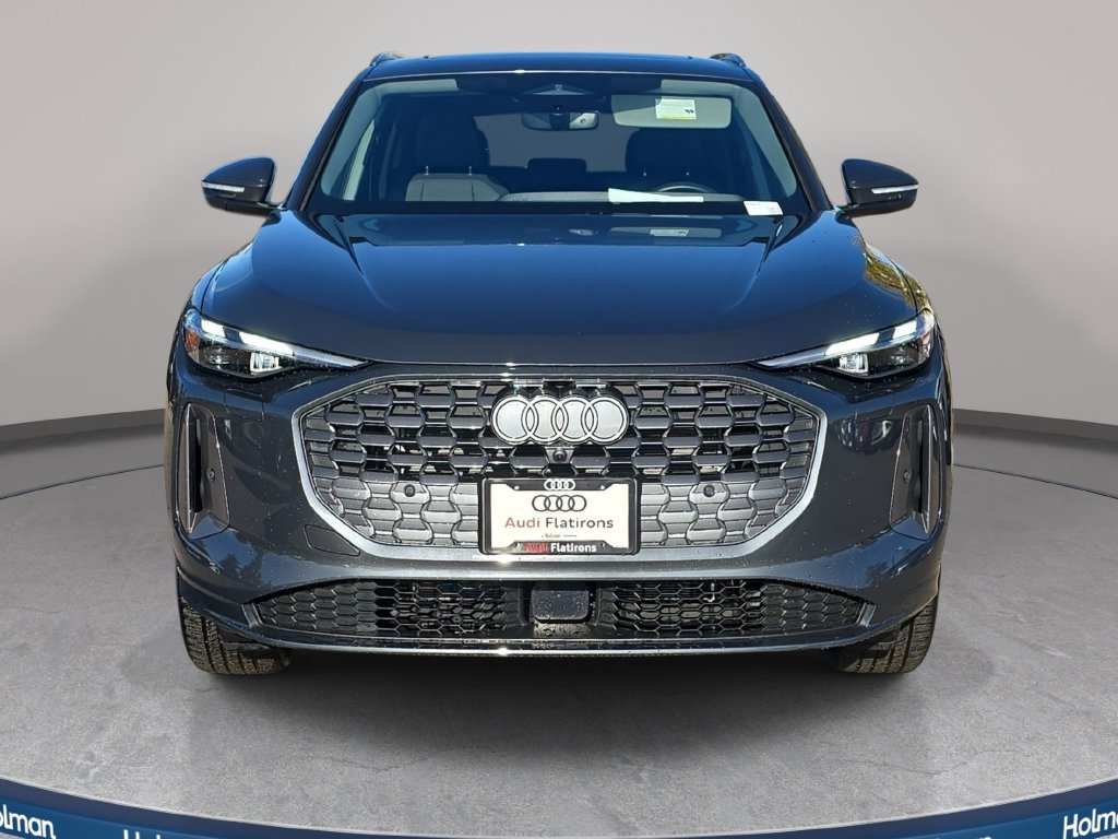 Used 2025 Audi Q5 Premium w/ Convenience Package AWD/4WD image 3