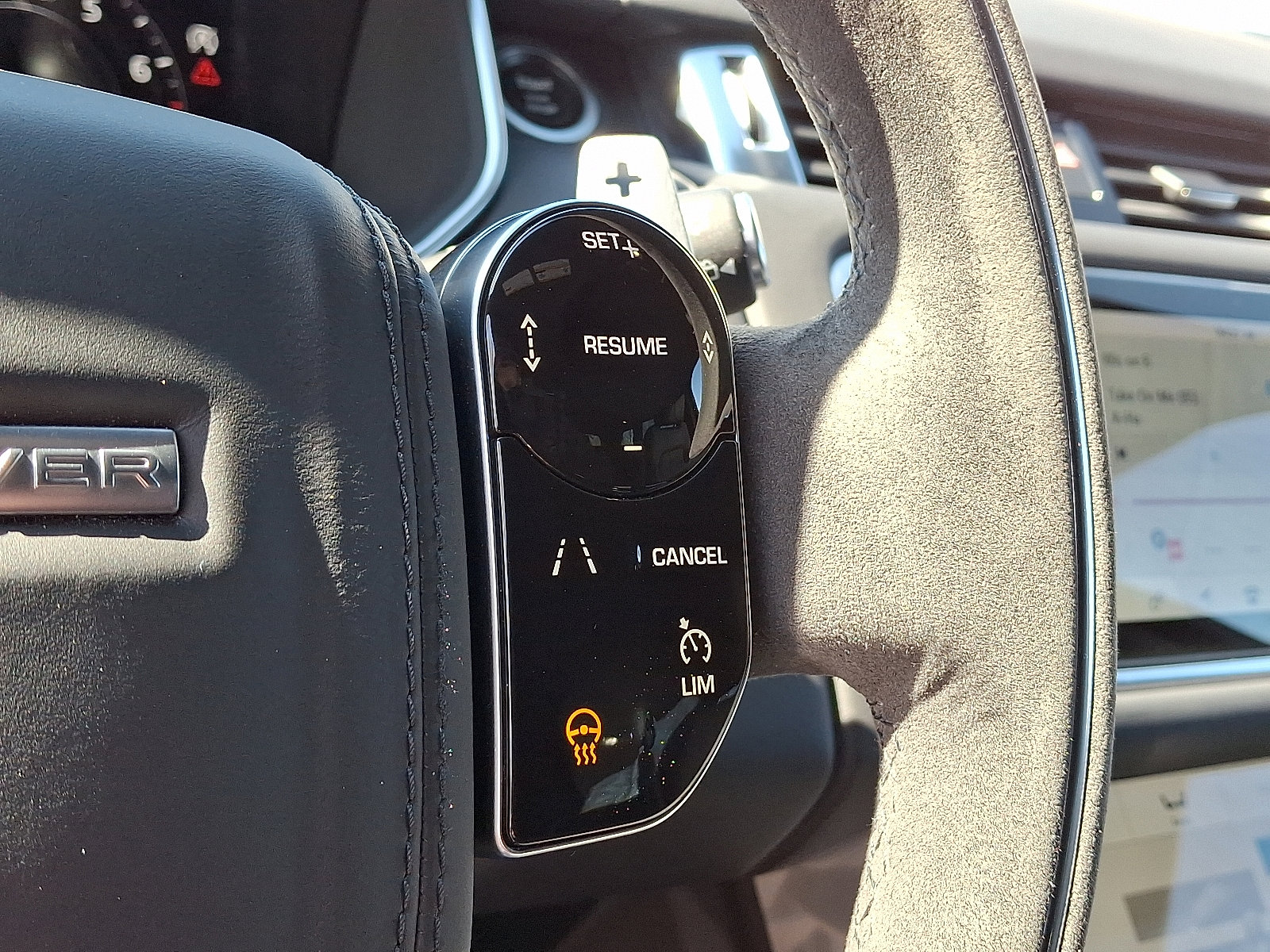 Used 2020 Land Rover Range Rover Sport HST image 22