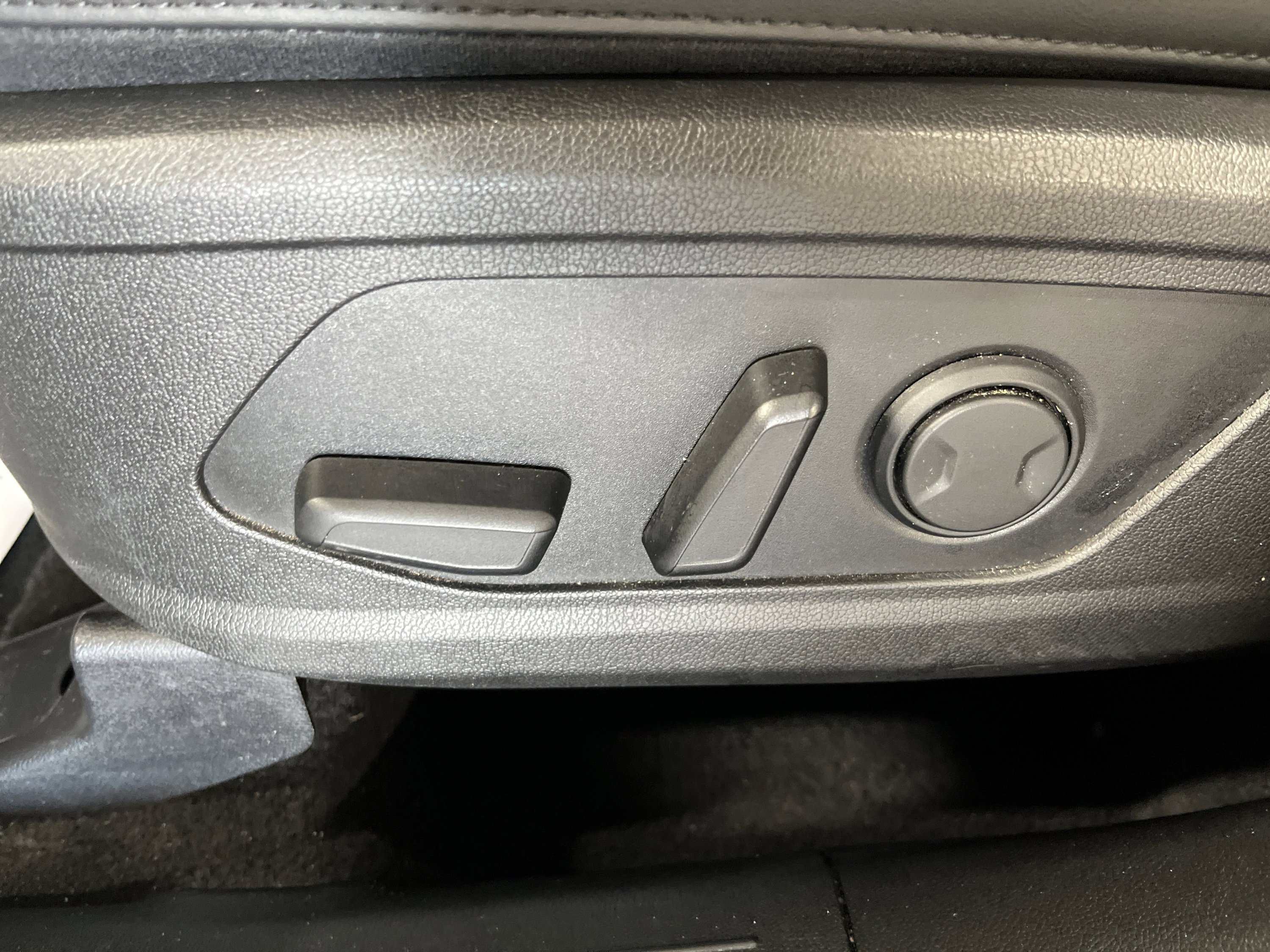 Used 2022 Kia Sorento X-Line EX image 17