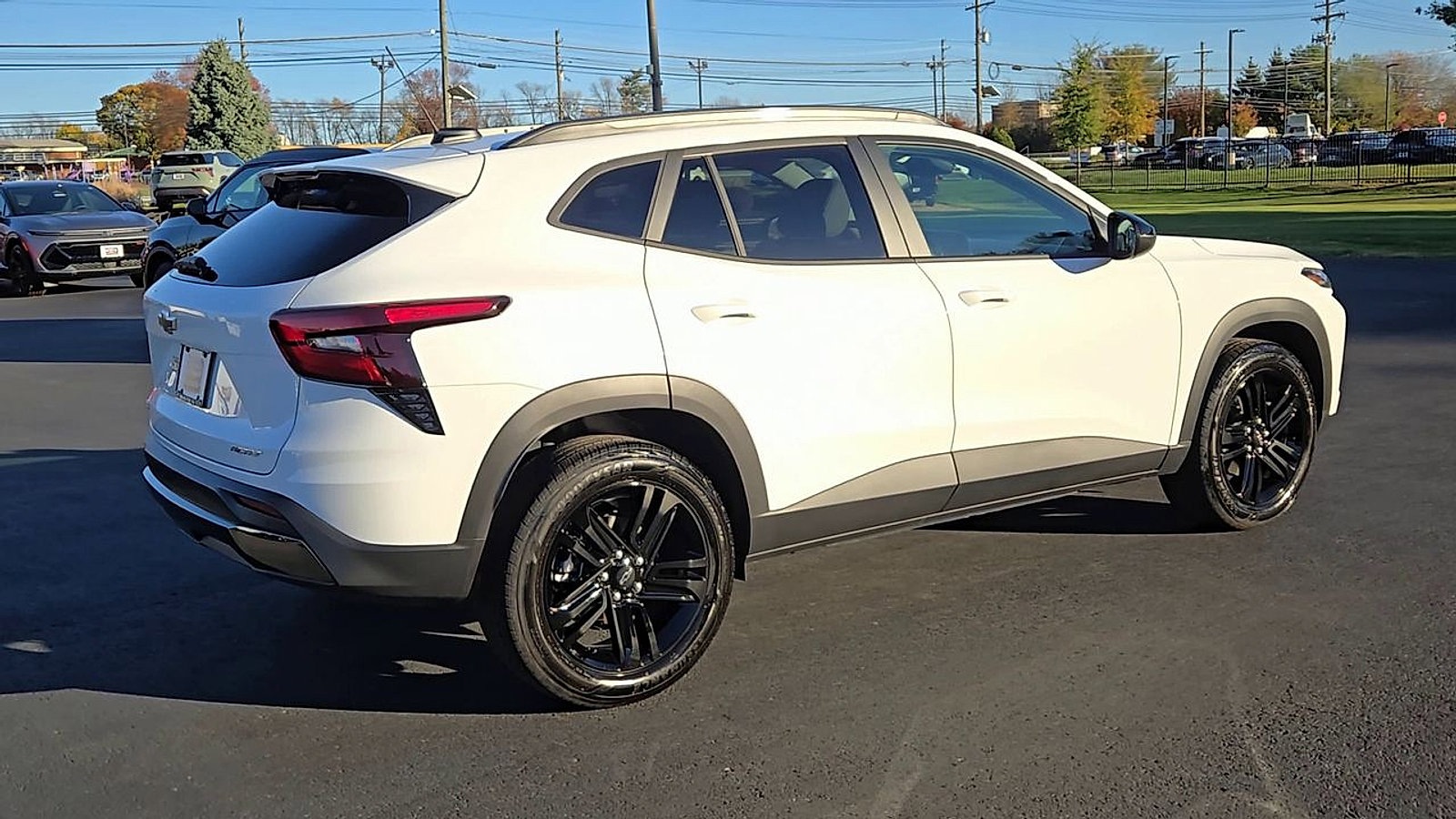 New 2025 Chevrolet Trax ACTIV w/ Sunroof Package image 4