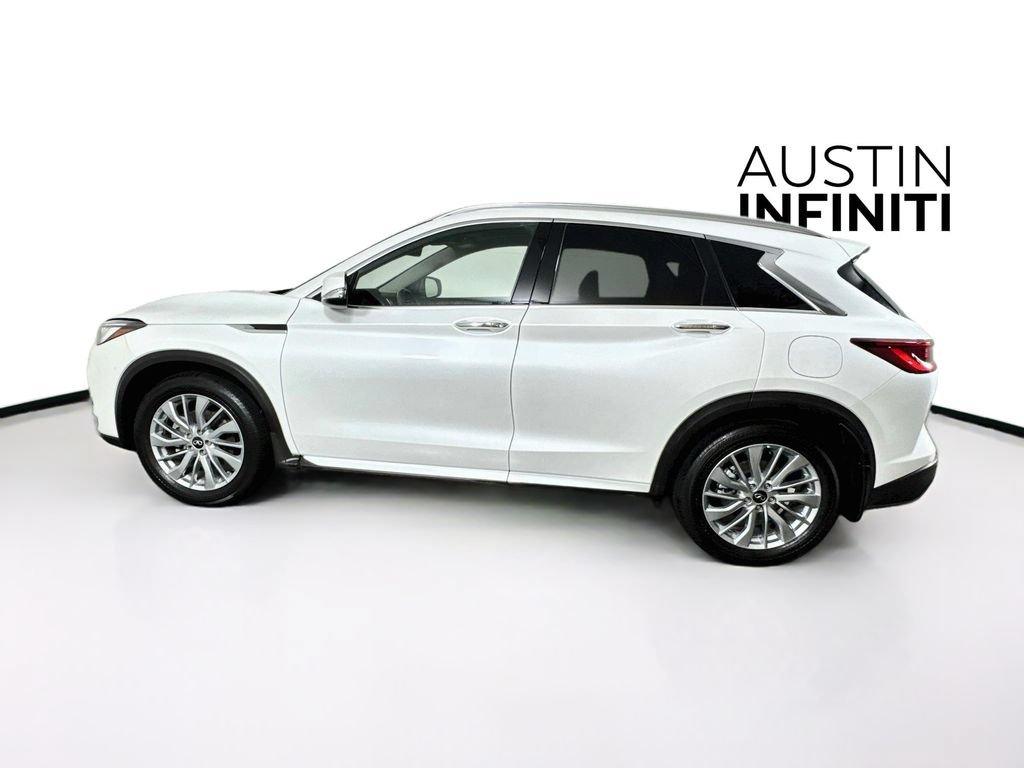Certified 2023 INFINITI QX50 Luxe FWD image 6