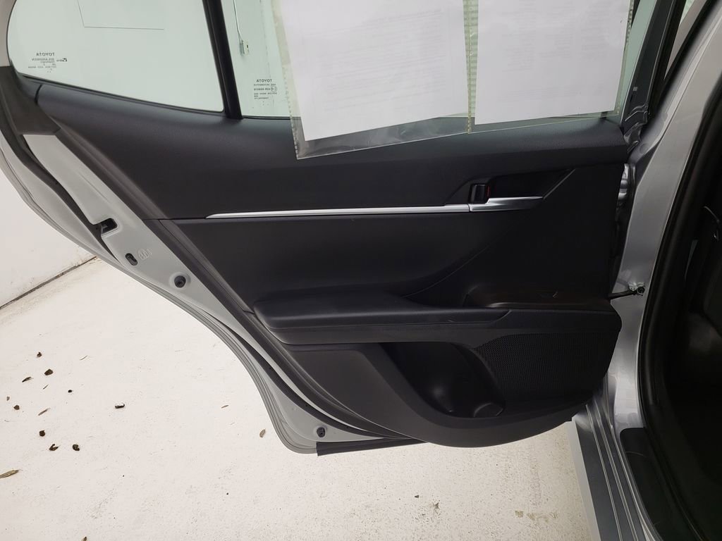 Used 2022 Toyota Camry LE image 36