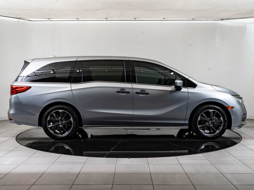 Used 2024 Honda Odyssey Elite image 11