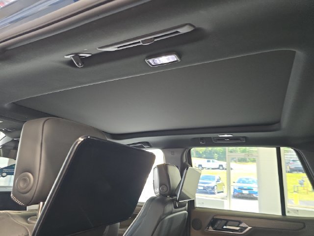 Certified 2025 GMC Yukon Denali Ultimate AWD/4WD image 13
