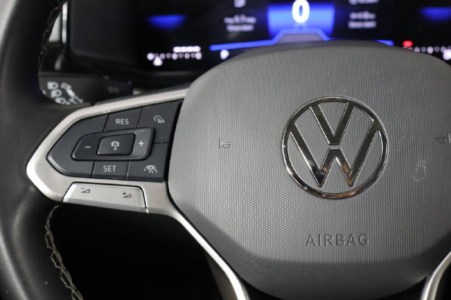 Used 2025 Volkswagen Taos S FWD image 8