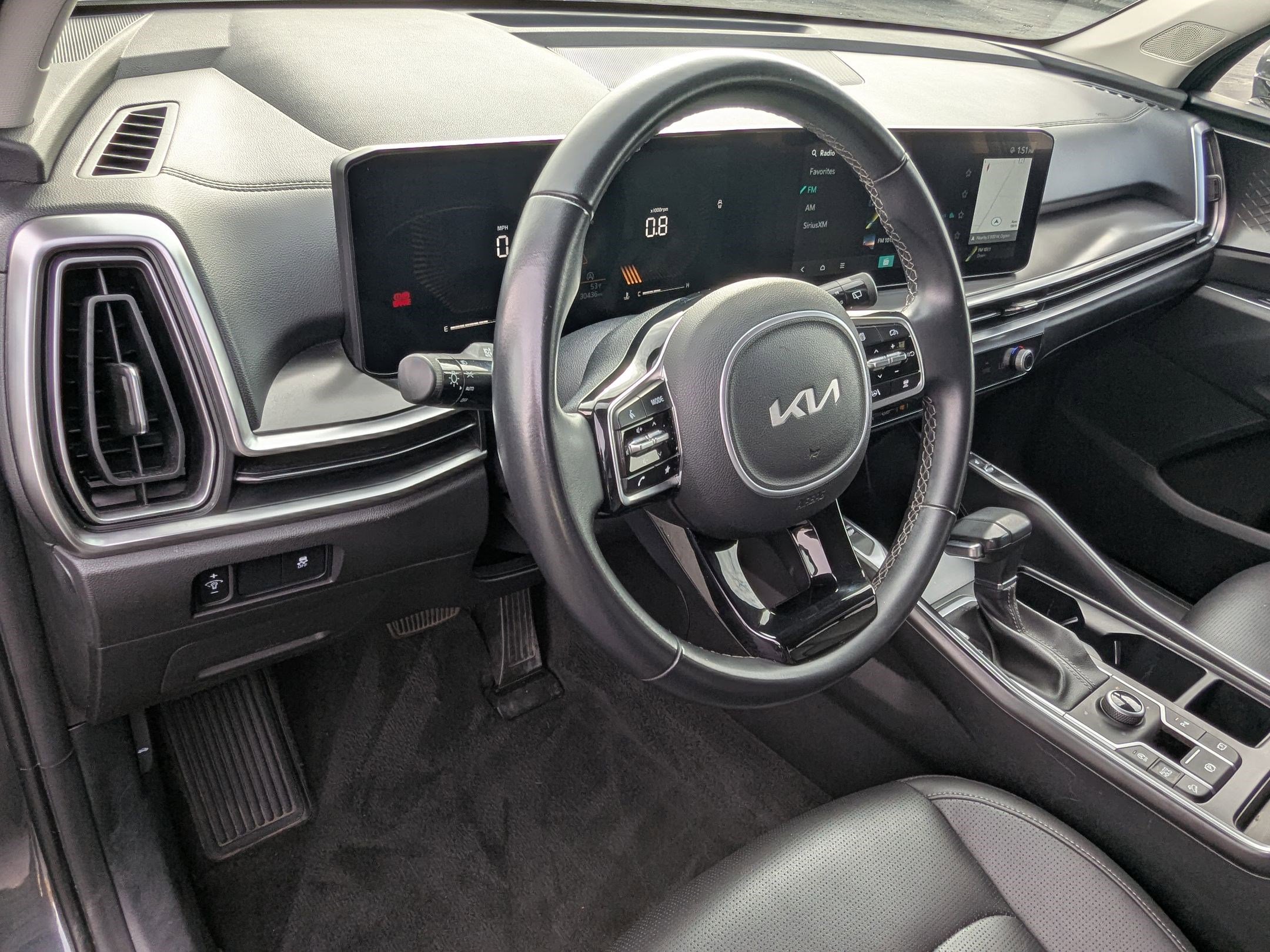 Used 2024 Kia Sorento S image 14