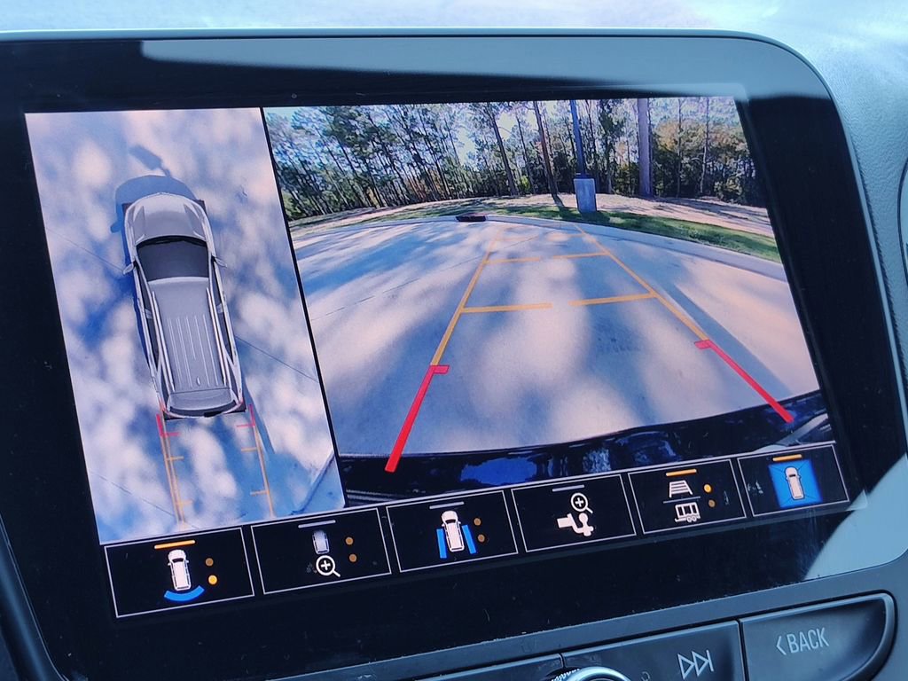 Used 2022 Chevrolet Equinox RS w/ Infotainment Package image 29