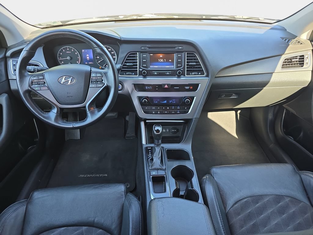 Used 2015 Hyundai Sonata Sport w/ Option Group 03 FWD image 9
