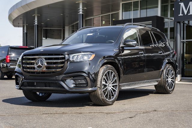 New 2026 Mercedes-Benz GLS 450 4MATIC image 3